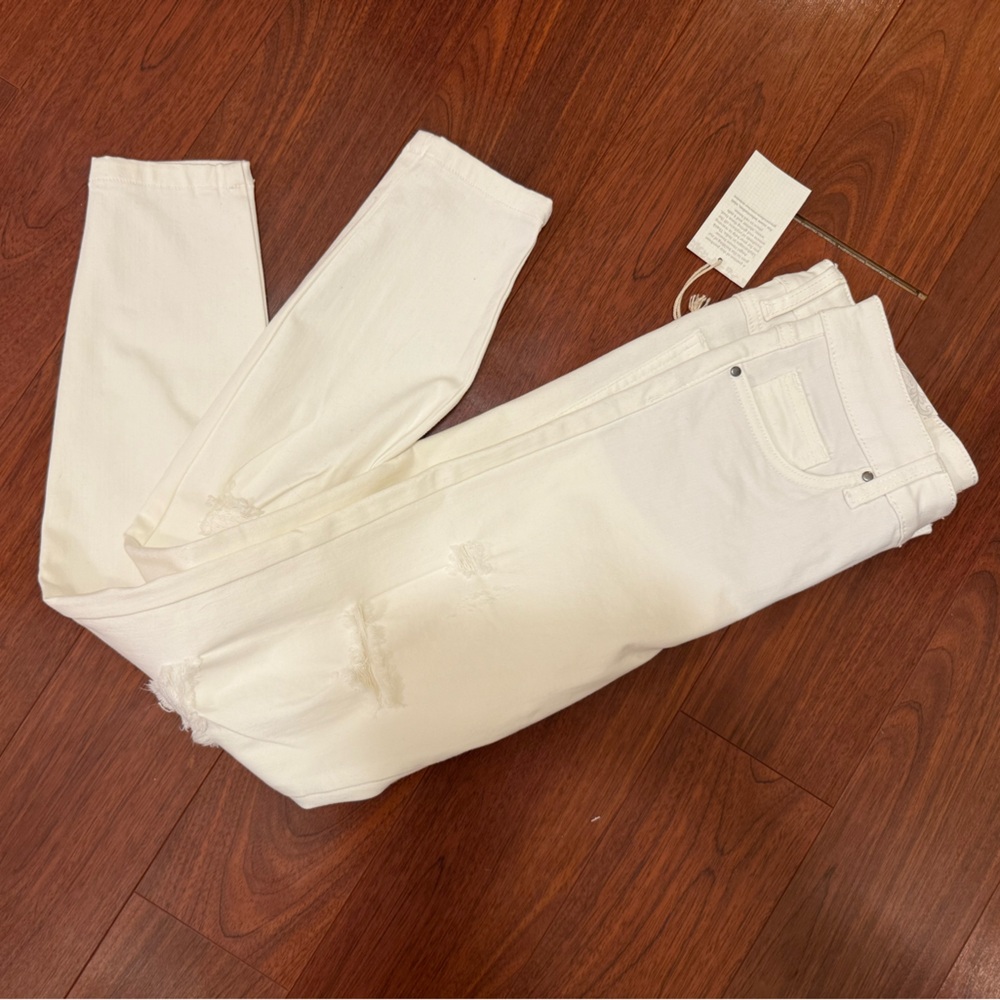 Grace and Lace Distressed Skinny White Jeans 8 NWT